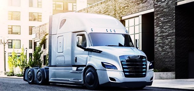 戴姆勒卡车的Freightliner推出Cascadia二级自动驾驶